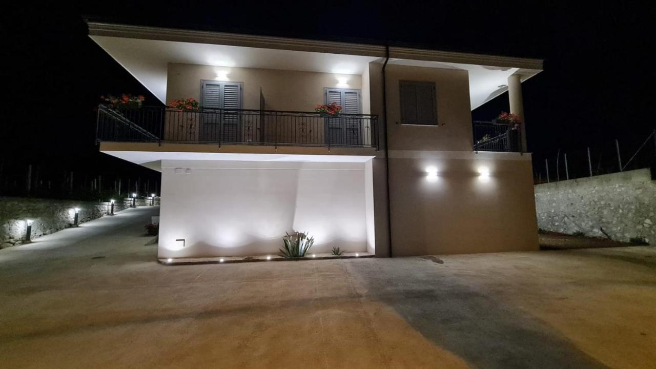 Il Violino Degli Dei Holiday House Аджерола Экстерьер фото